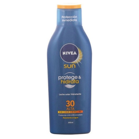 Balsam do Opalania Protege & Hidrata Nivea Protect And Moister SPF 30 (200 ml) Spf 30 200 ml